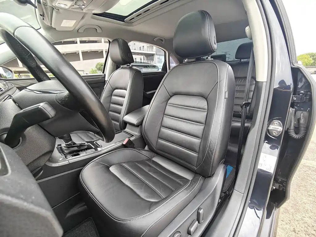 Volkswagen Passat — миниатюра 11