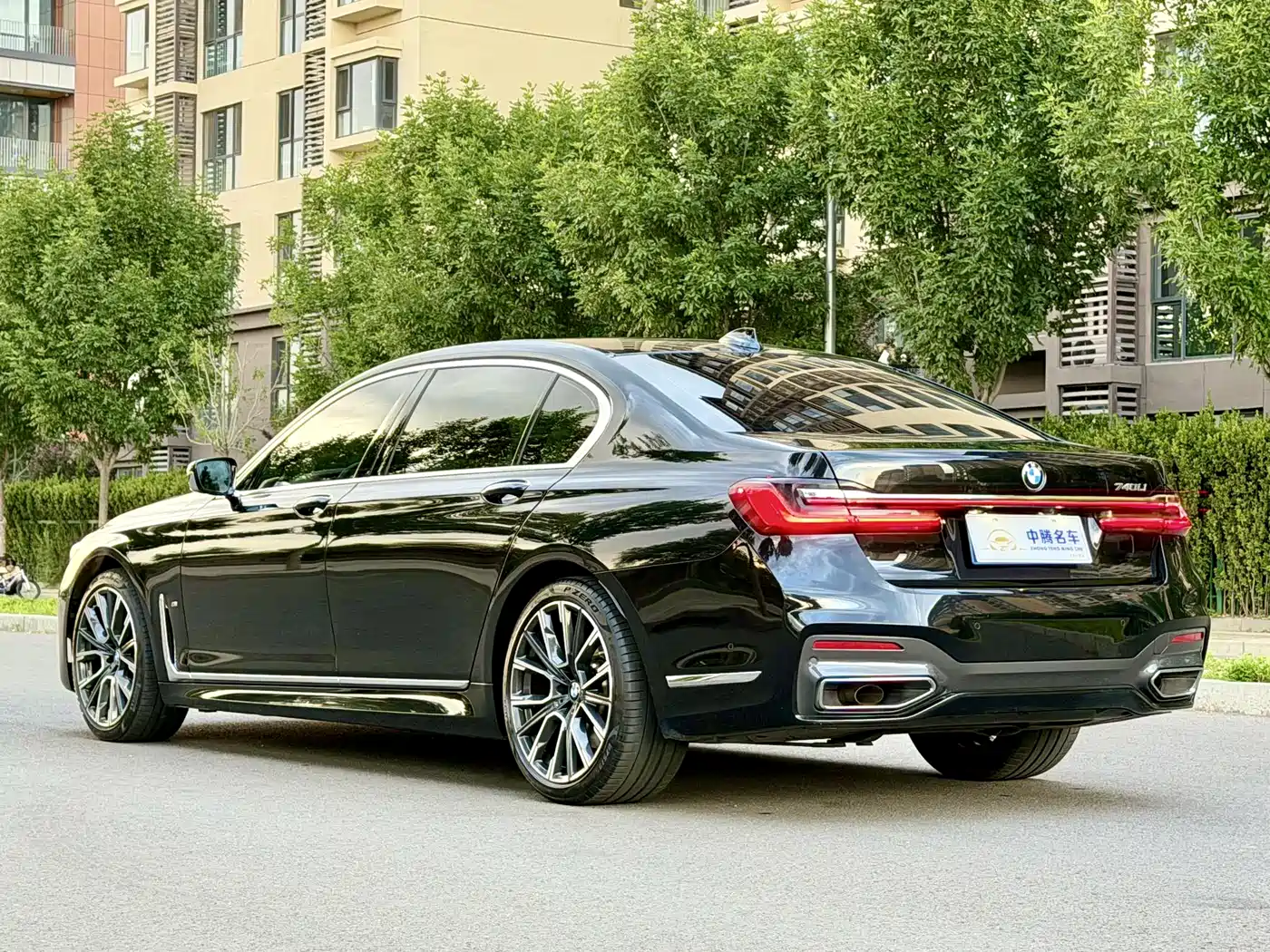 BMW 7 series 2022 Черный из Китая, фото 2