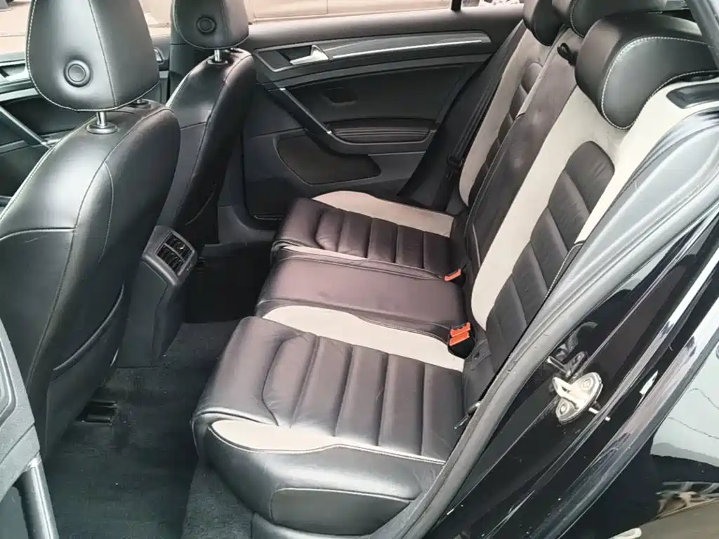 Volkswagen Golf — миниатюра 17