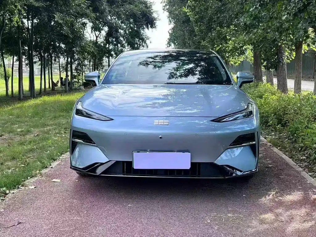 Geely Galaxy Galaxy E8 E8 2025 700km Smart Drive