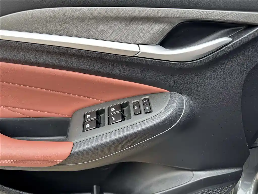 Changan Eado — миниатюра 25