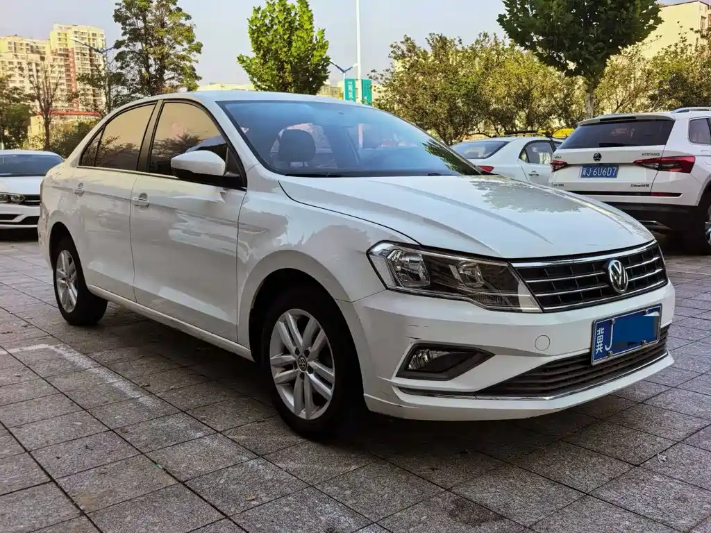 Volkswagen Jetta — миниатюра 2