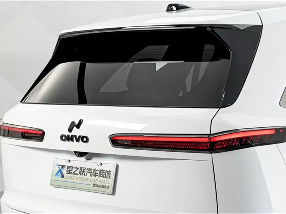 Onvo L90 2025 Pro мест