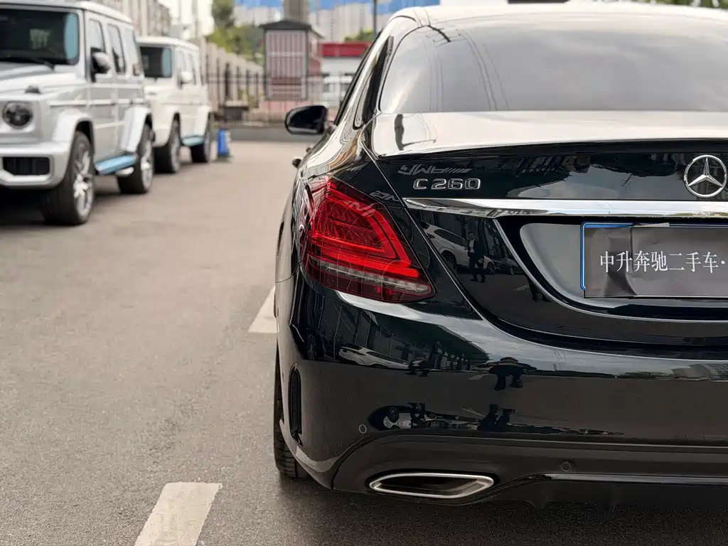 Mercedes-Benz C-Class — миниатюра 10