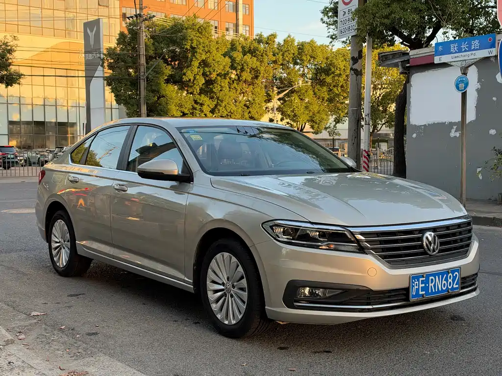 Volkswagen Lavida — миниатюра 3