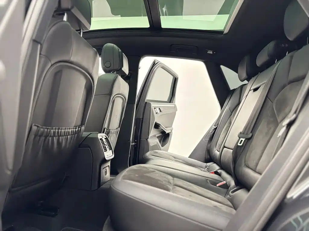 Porsche Macan — миниатюра 24