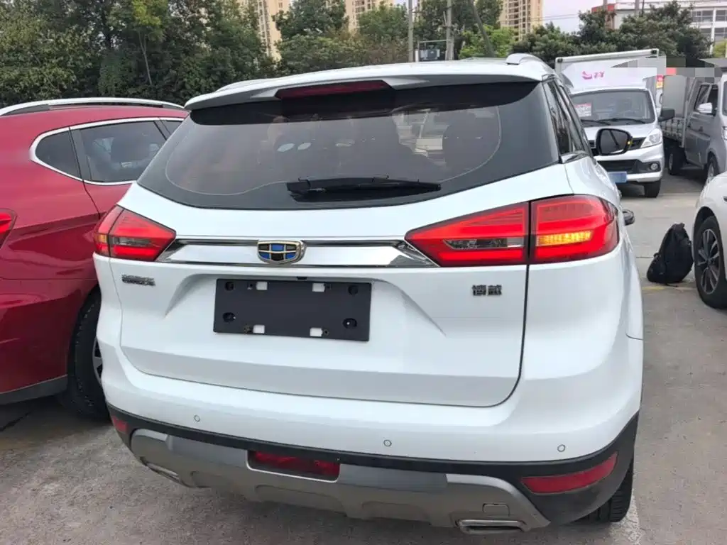 Geely Boyue — миниатюра 6