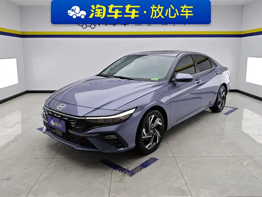 Hyundai Elantra 2025