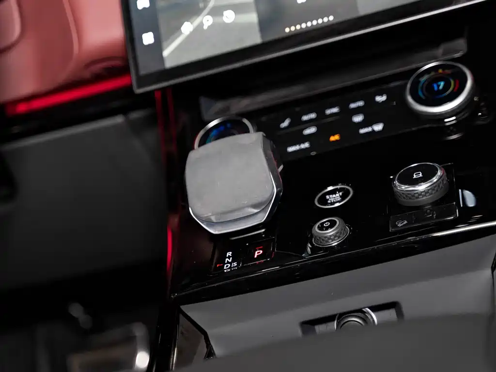 Land Rover Sport — миниатюра 14