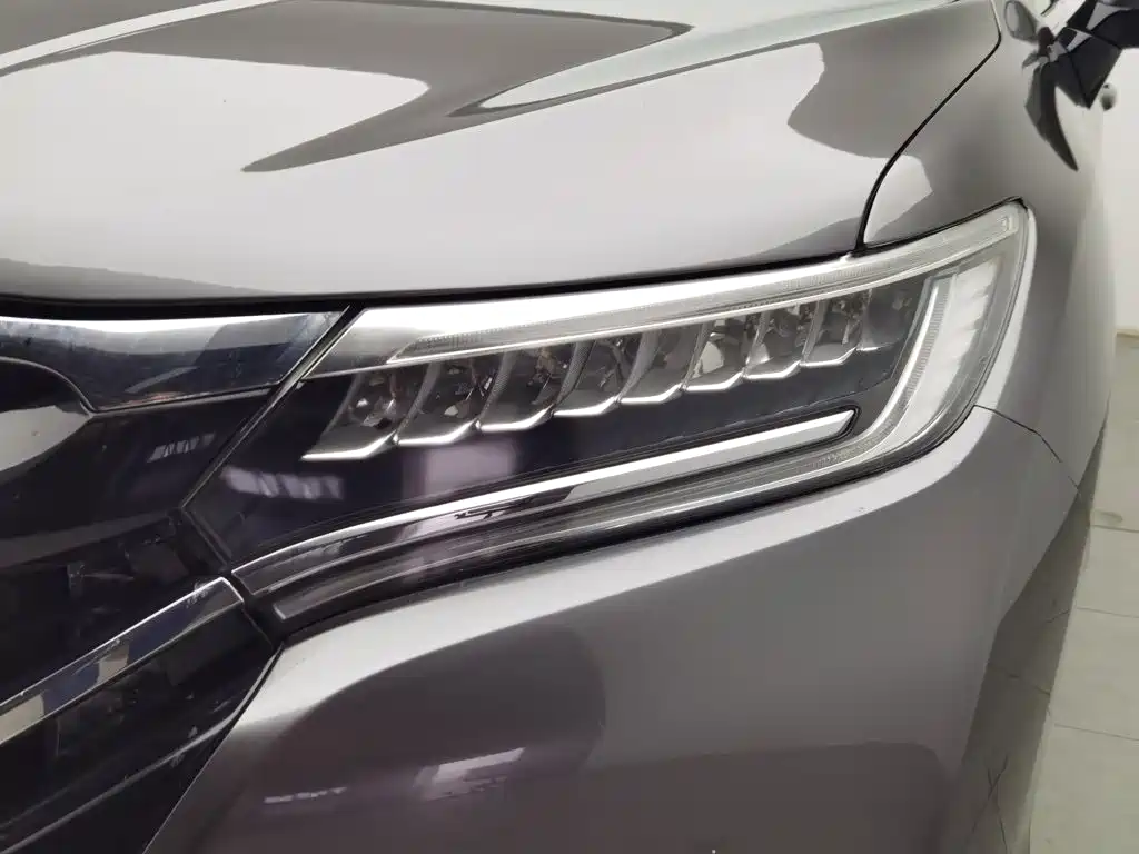 Honda UR-V — миниатюра 7