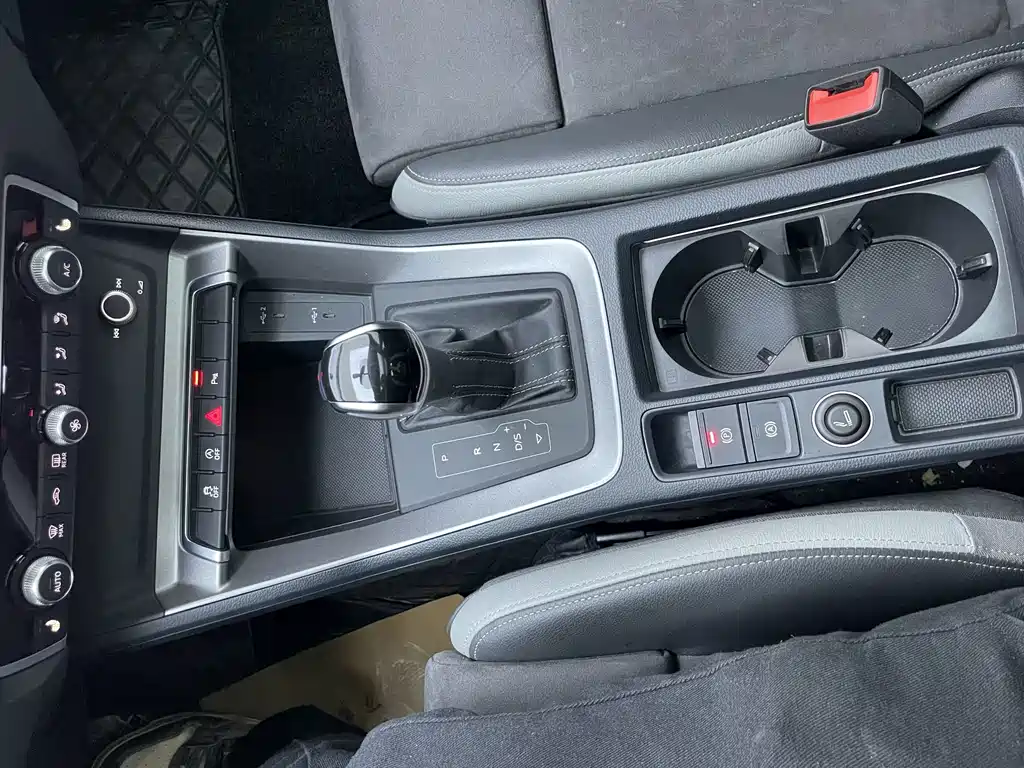 Audi Q3 — миниатюра 11