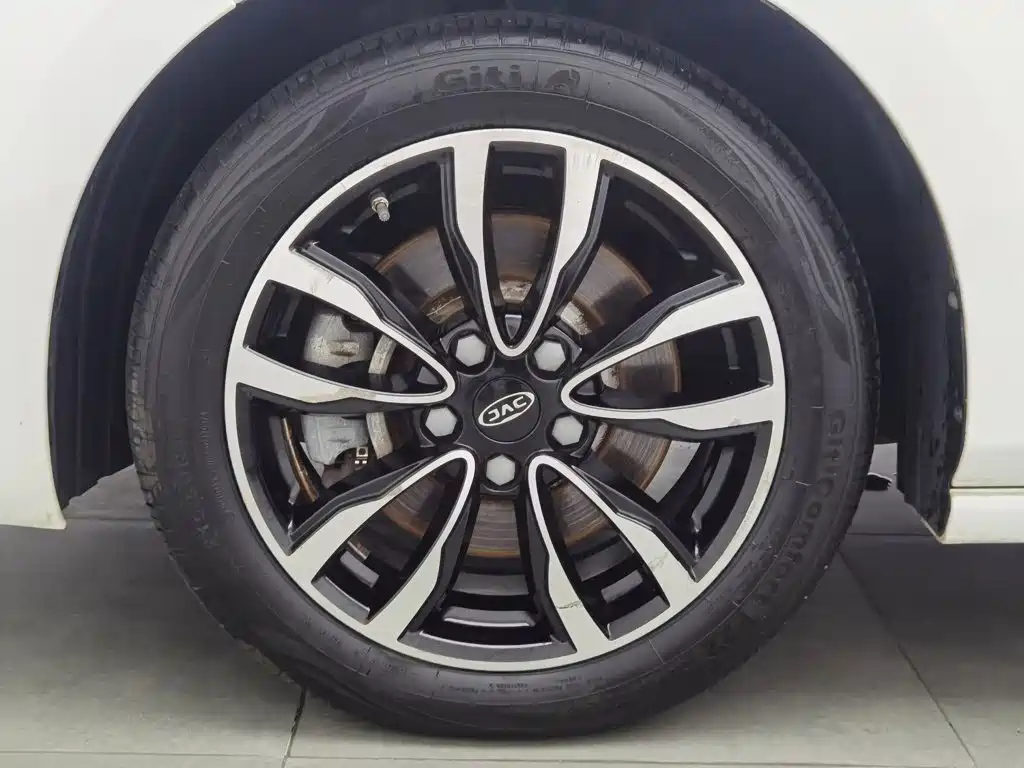 JAC A5 — миниатюра 17