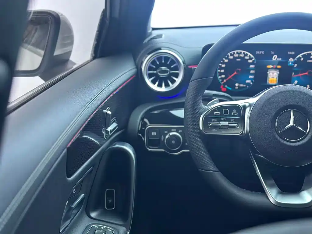 Mercedes-Benz A-Class — миниатюра 16