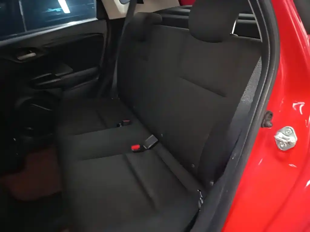 Honda Fit — миниатюра 17