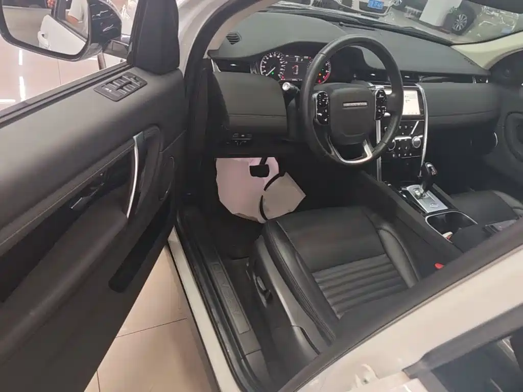 Land Rover Discovery Sport — миниатюра 16