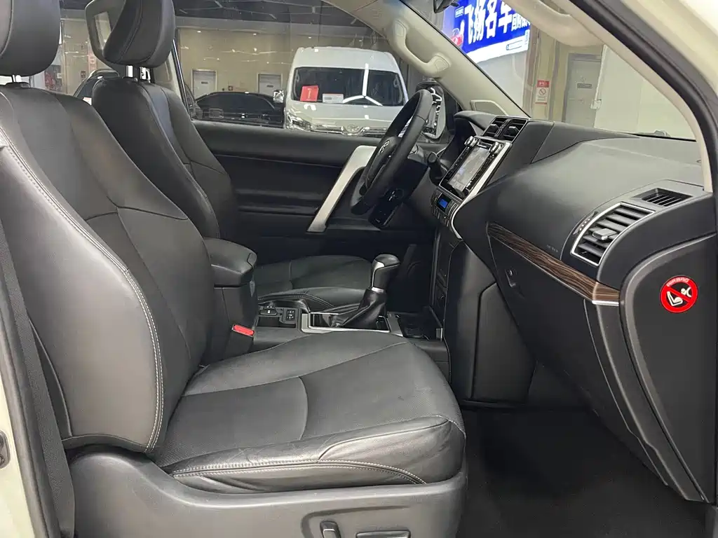 Toyota Prado — миниатюра 9