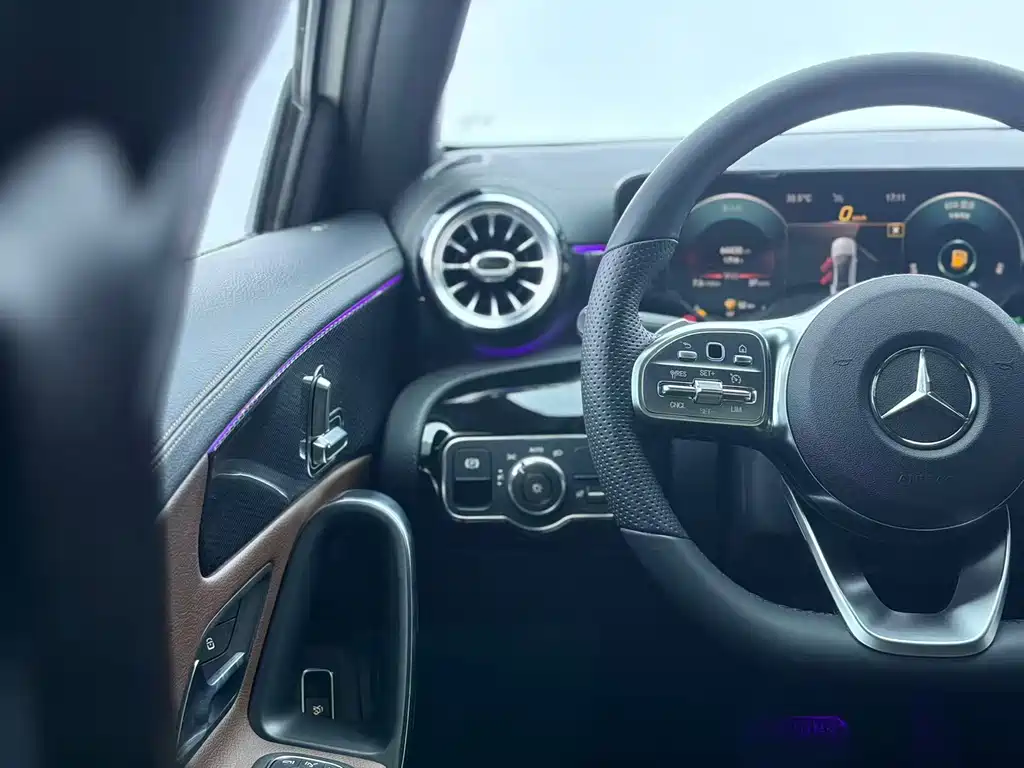 Mercedes-Benz A-Class — миниатюра 17