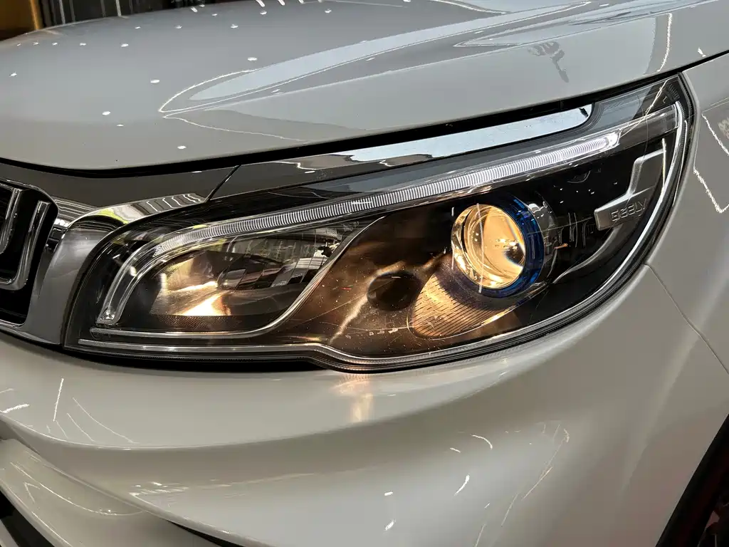 Geely Vision X3 — миниатюра 32