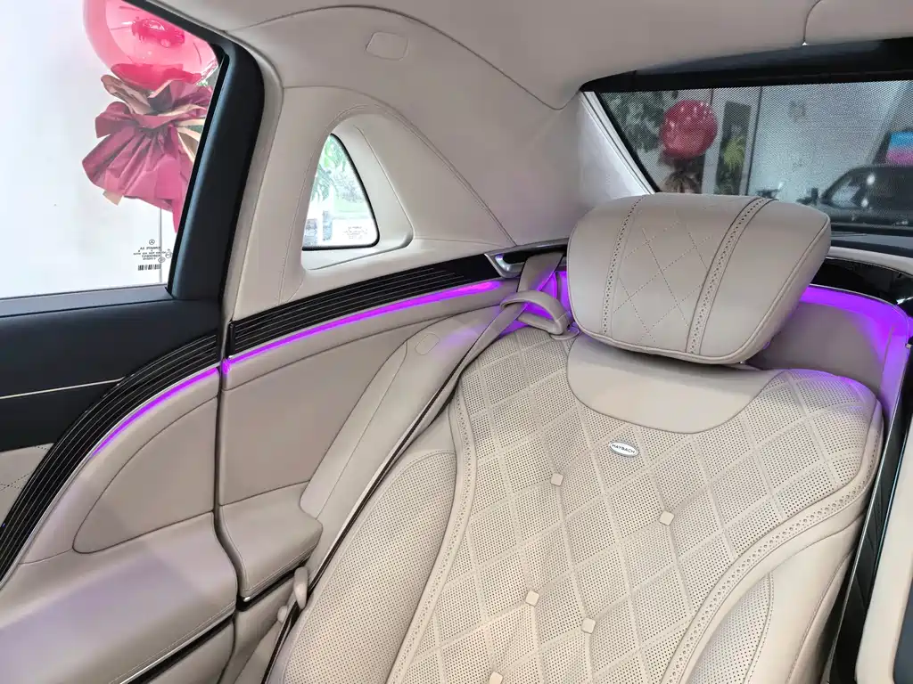 Mercedes-Benz S-Class — миниатюра 12