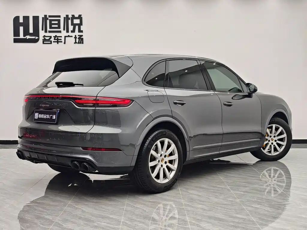 Porsche Cayenne — миниатюра 3