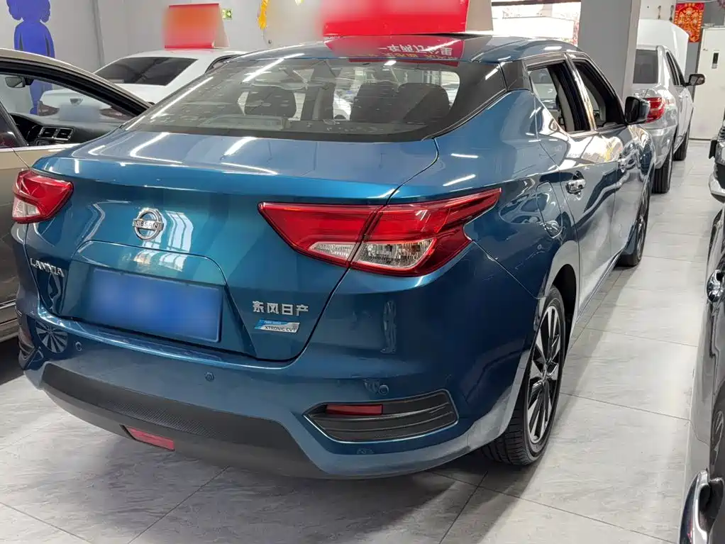 Nissan Bluebird — миниатюра 12