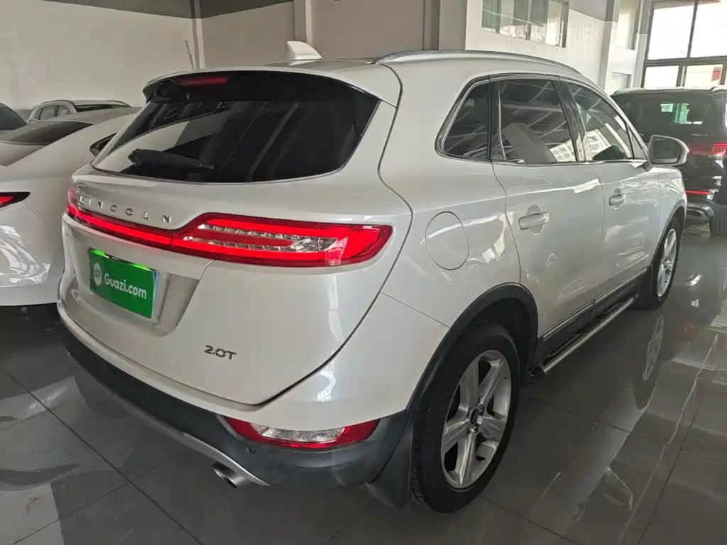 Lincoln MKC — миниатюра 7