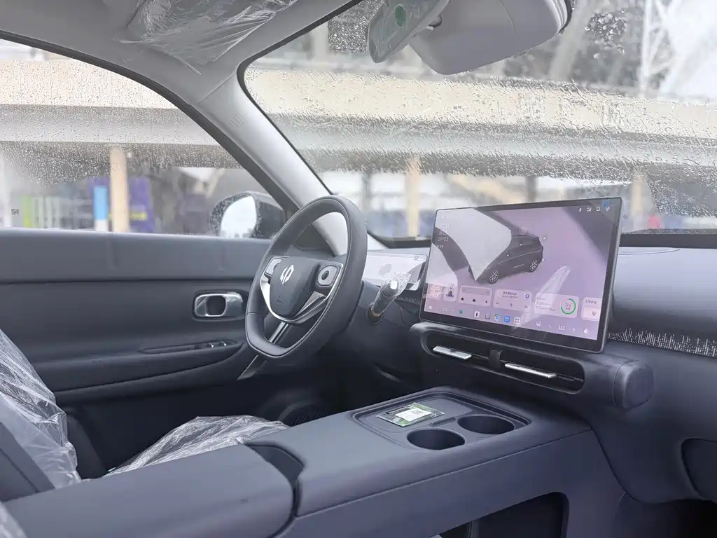 Leapmotor Leapmotor A10 — миниатюра 13