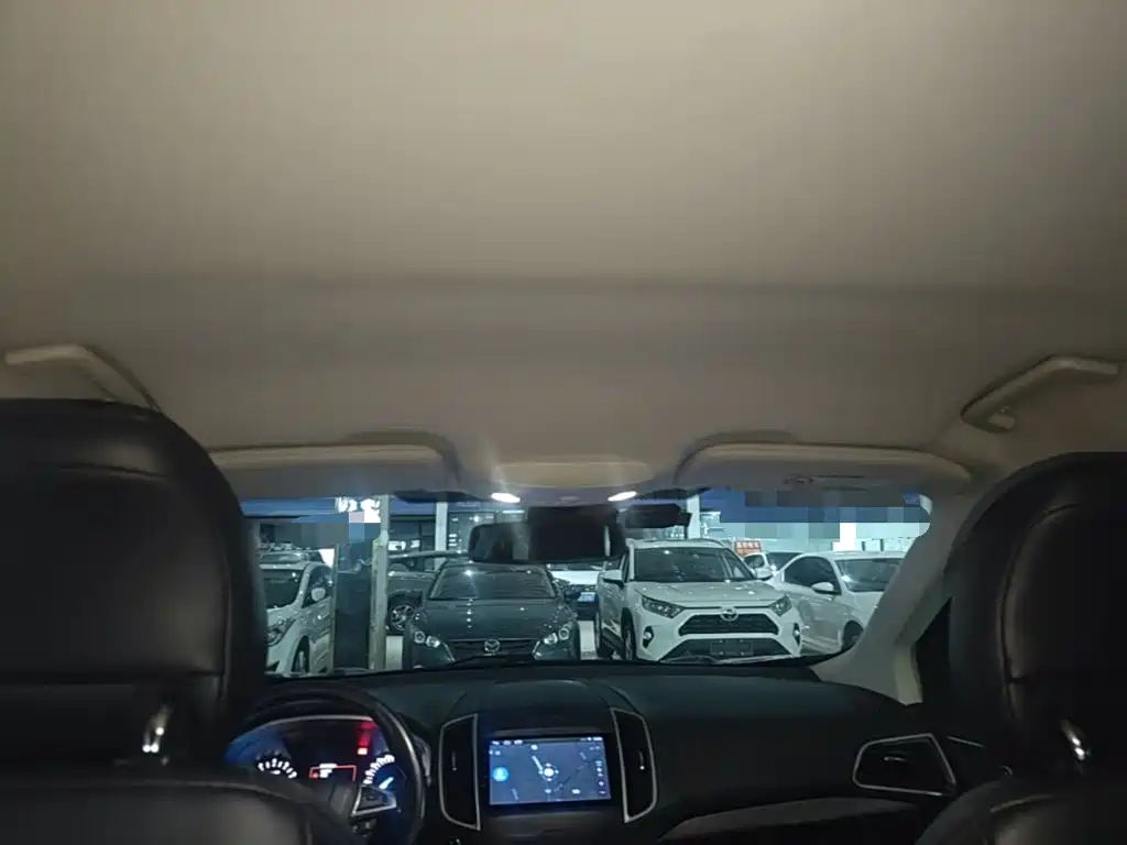 Ford Edge — миниатюра 18