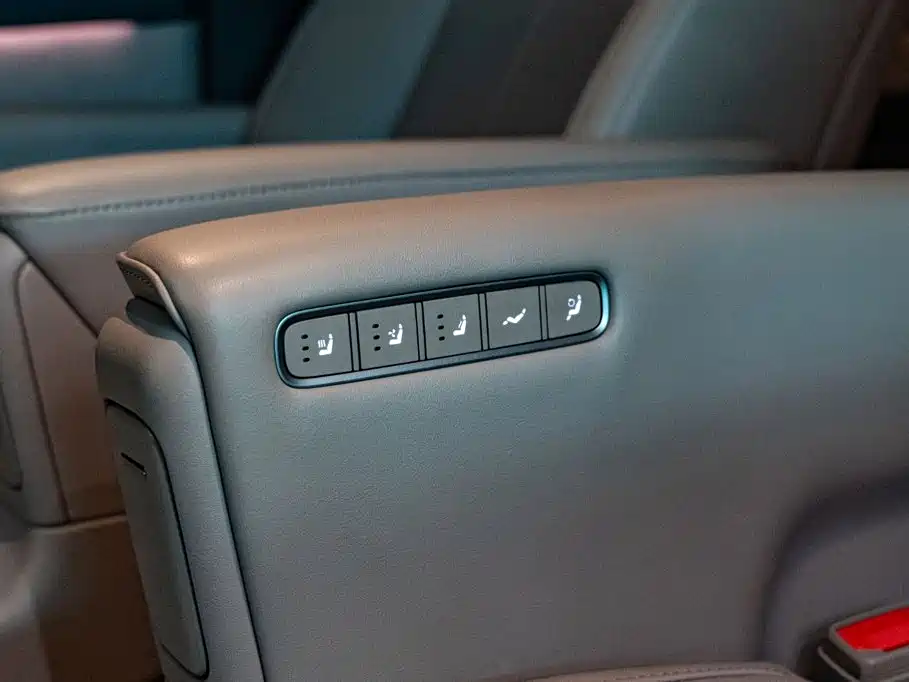 Li Auto Li MEGA — миниатюра 15