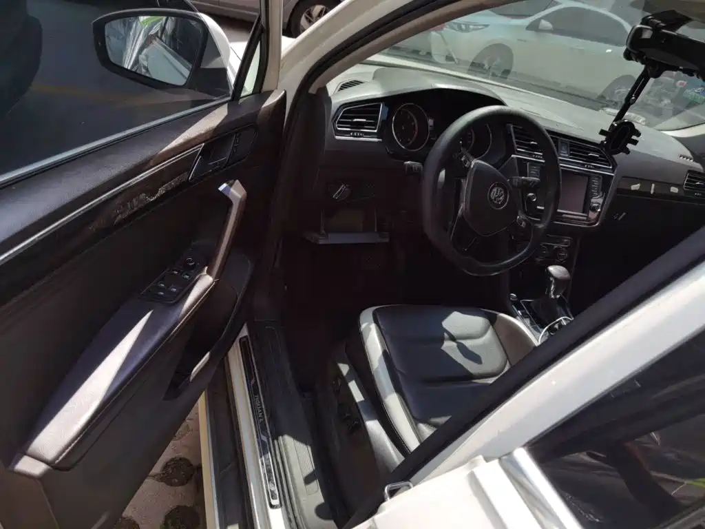Volkswagen Tiguan L — миниатюра 12