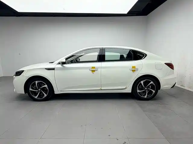 MG MG6 — миниатюра 8