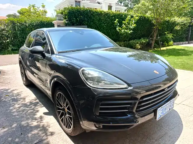 2022 Porsche Cayenne