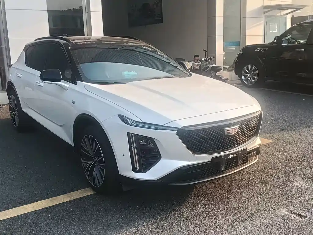 Cadillac GT4 — миниатюра 3