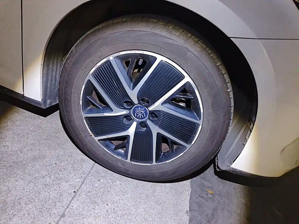 BYD Qin L — миниатюра 8