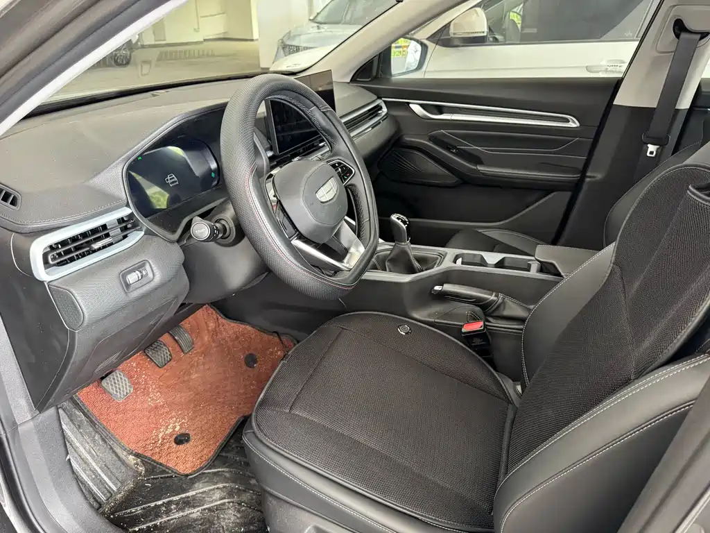 Geely Emgrand — миниатюра 6