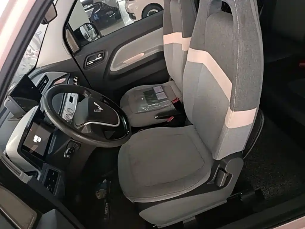 Wuling MINIEV — миниатюра 15