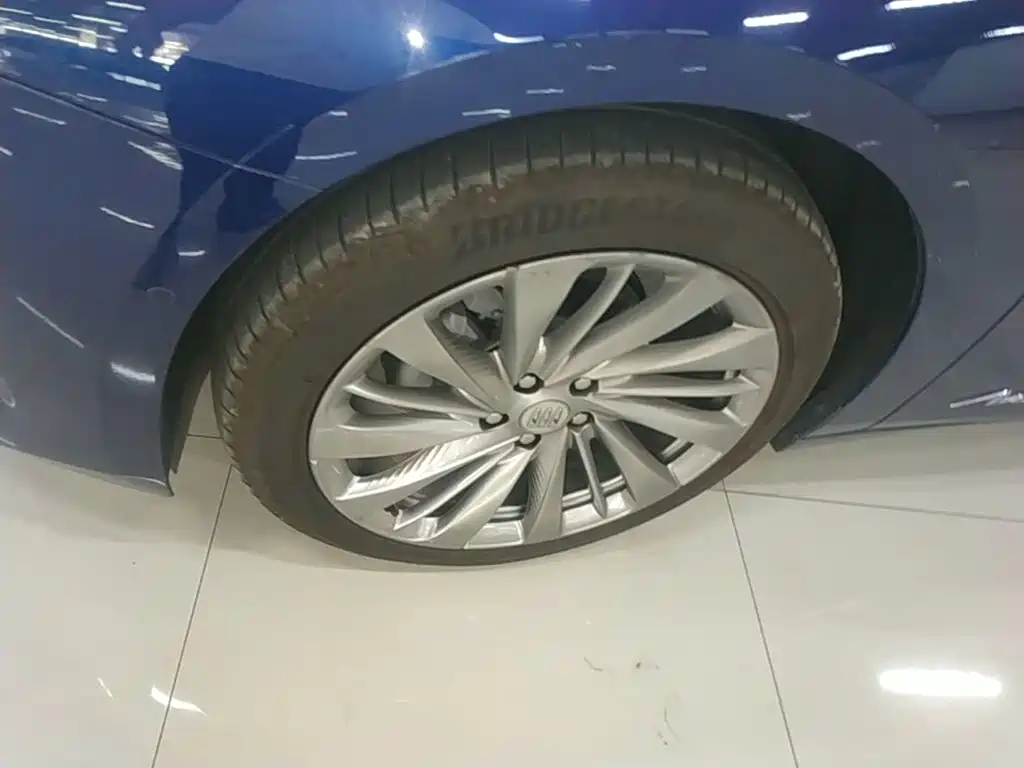 Buick LaCrosse — миниатюра 23