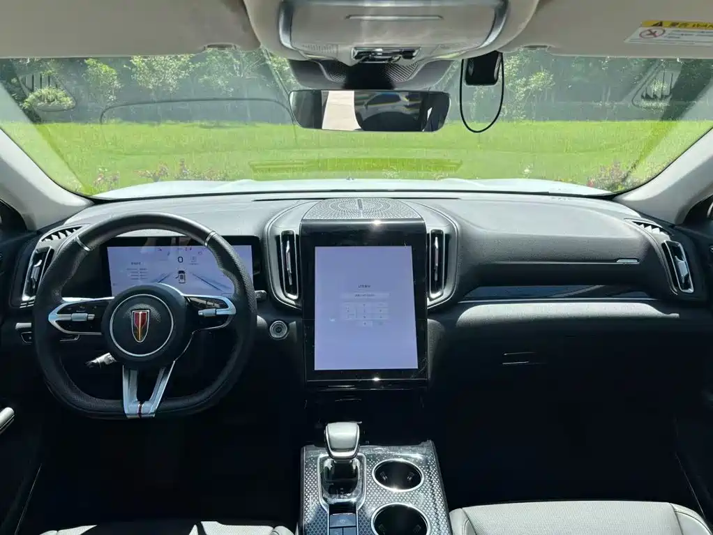 Hongqi Hongqi HS3 PHEV — миниатюра 11