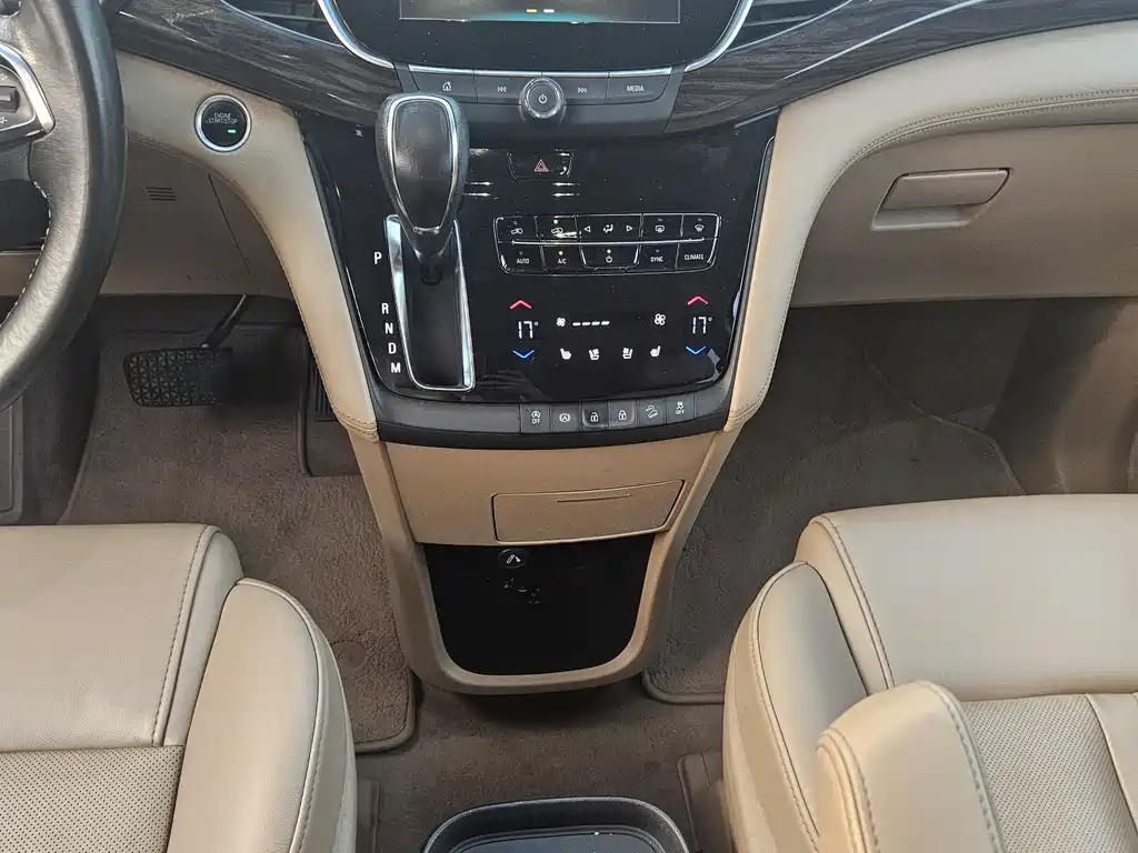 Buick GL8 — фотографии объявления, Фото 10