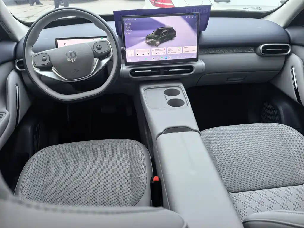 Leapmotor Leapmotor A10 — миниатюра 7