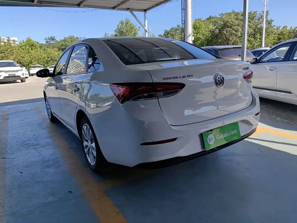 Buick Excelle — миниатюра 5