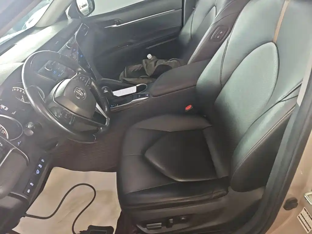 Toyota Camry — миниатюра 15