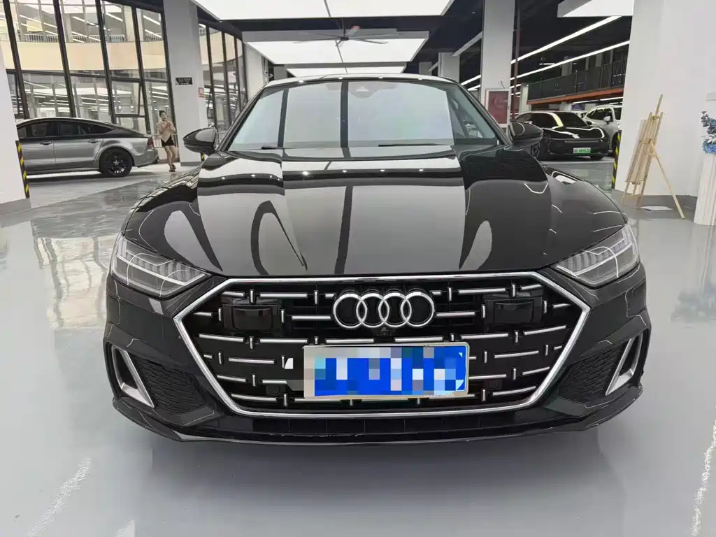 Audi A7L — миниатюра 2