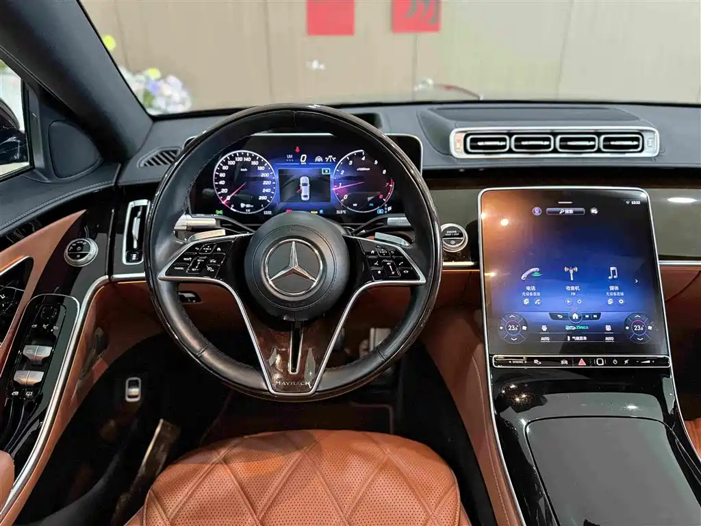 Mercedes-Benz S-Class — миниатюра 12