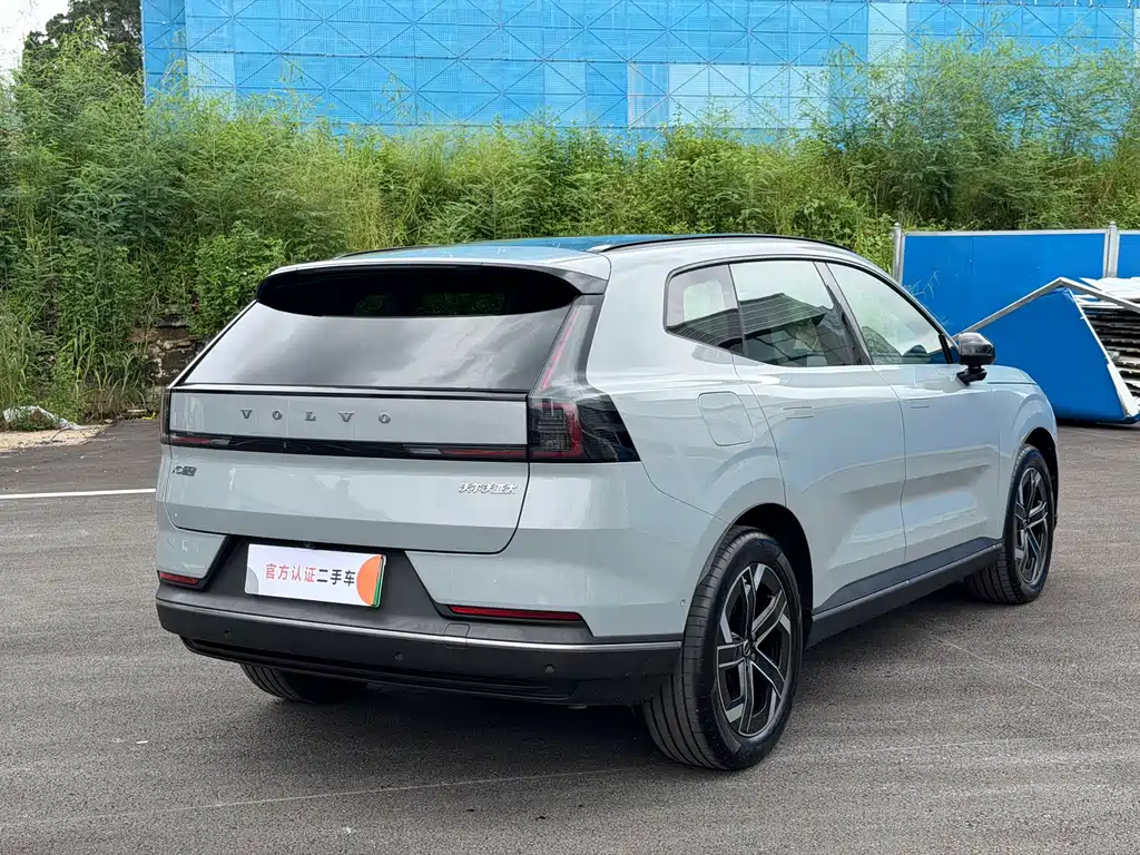 Volvo гибрид Volvo XC70 plug-in — миниатюра 13