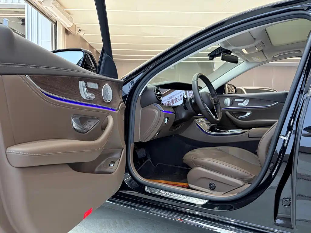 Mercedes-Benz E-Class E 2022 E 300 L Luxury