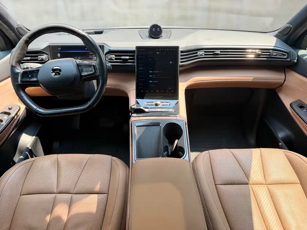 NIO ES8 — миниатюра 17