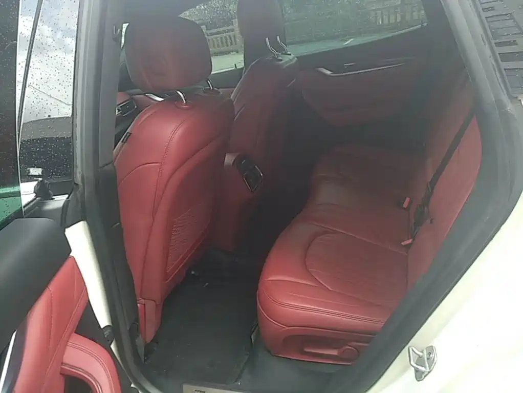 Maserati Levante — миниатюра 17