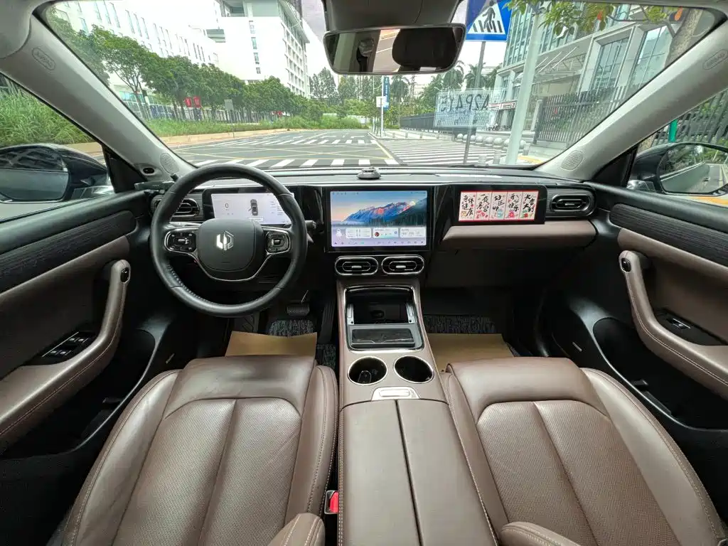 Leapmotor Leapmotor C11 — миниатюра 5