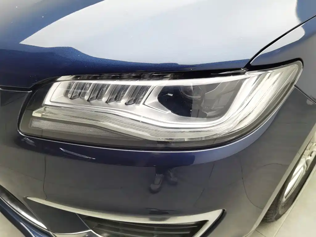 Lincoln MKZ — миниатюра 7